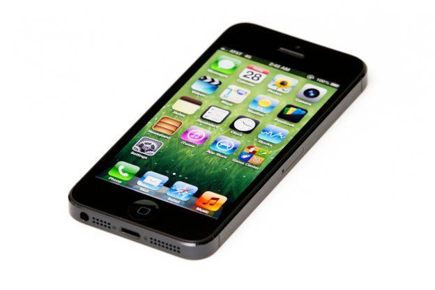 Apple va a dejar desactivar la ralentización de iPhone con batería antigua